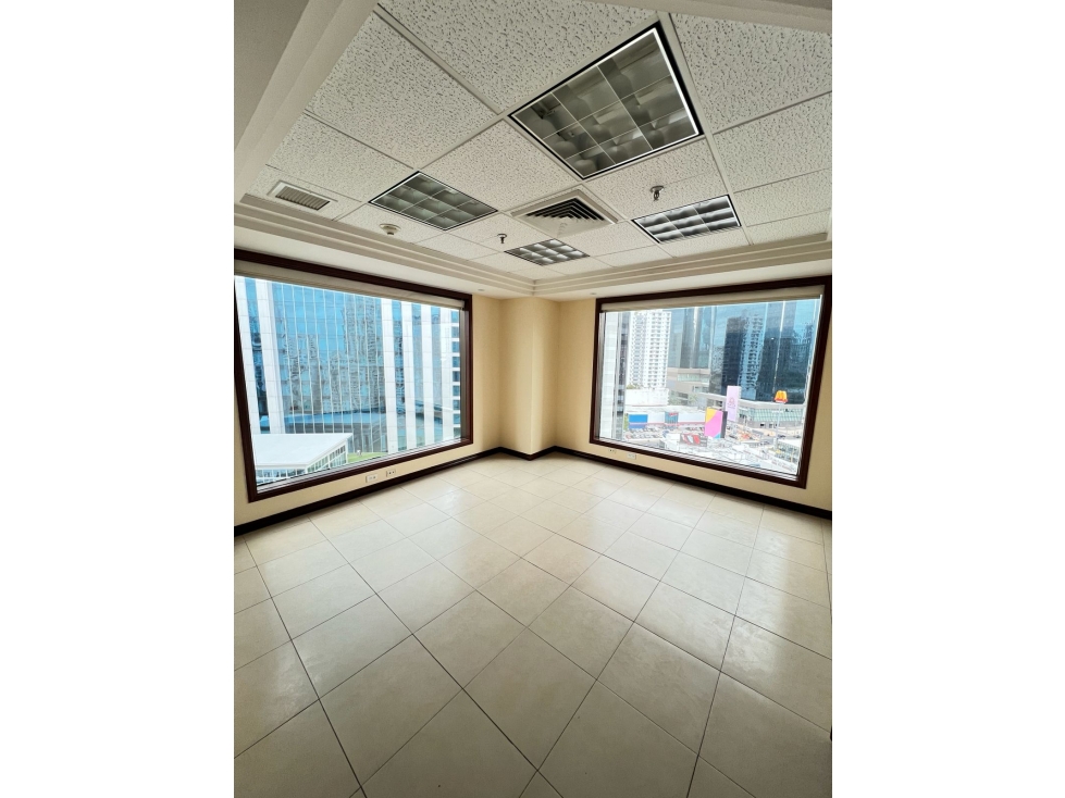OFICINA EN ALQUILER O VENTA | MARBELLA | WORLD TRADE CENTER — foto 6