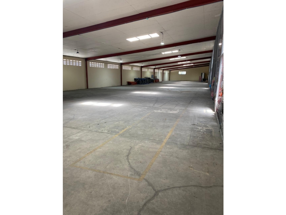 SE ALQUILA GALERA | BELLA VISTA | CALLE JORGE ZARAK — foto 5