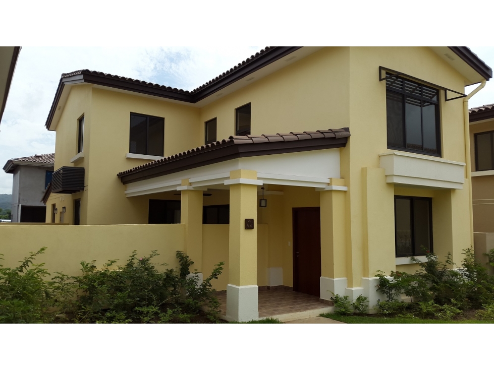 SE VENDE CASA EN RIVER VALLEY - PANAMA PACIFICO