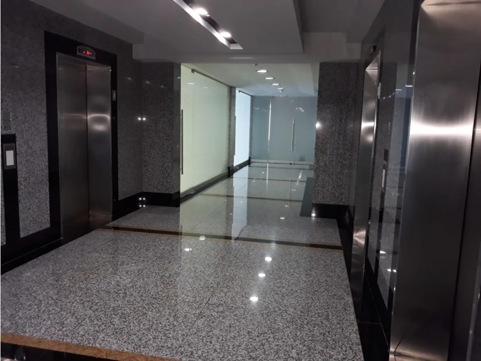 SE VENDE OFICINA - AVENIDA BALBOA TORRE PH BICSA  - 3