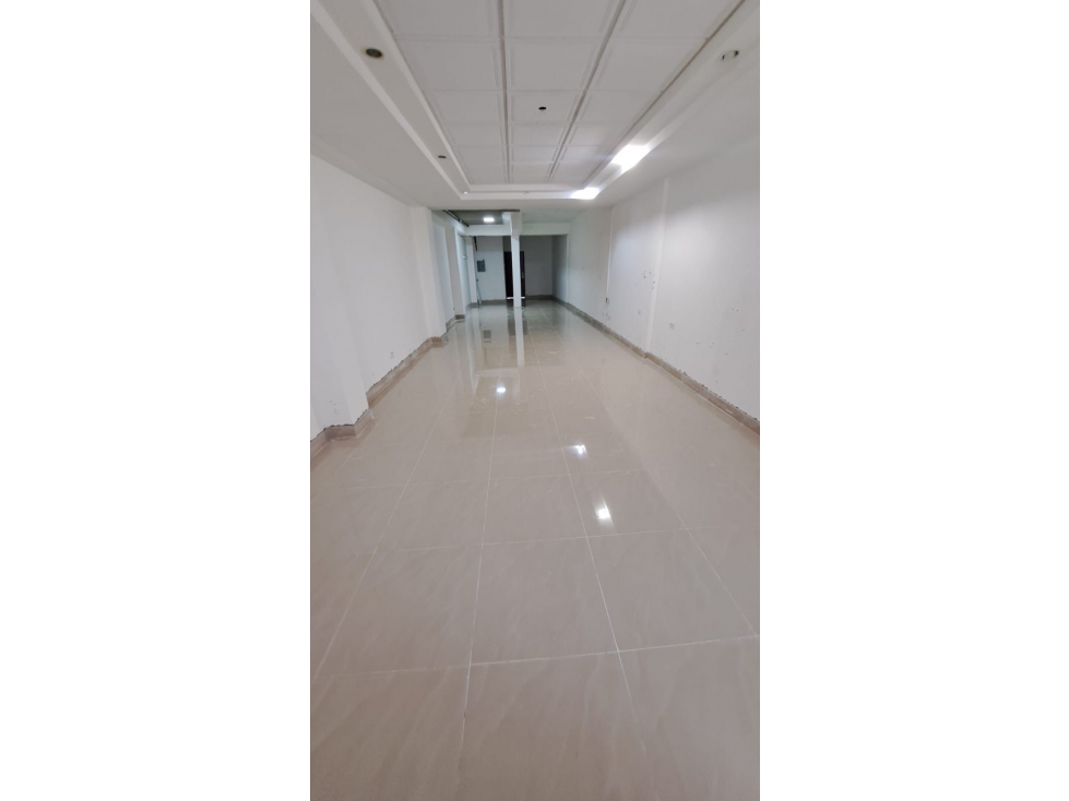 LOCAL COMERCIAL EN ALQUILER | SAN FRANCISCO — foto 2