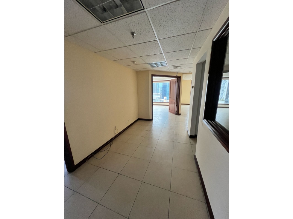 OFICINA EN ALQUILER O VENTA | MARBELLA | WORLD TRADE CENTER — foto 2