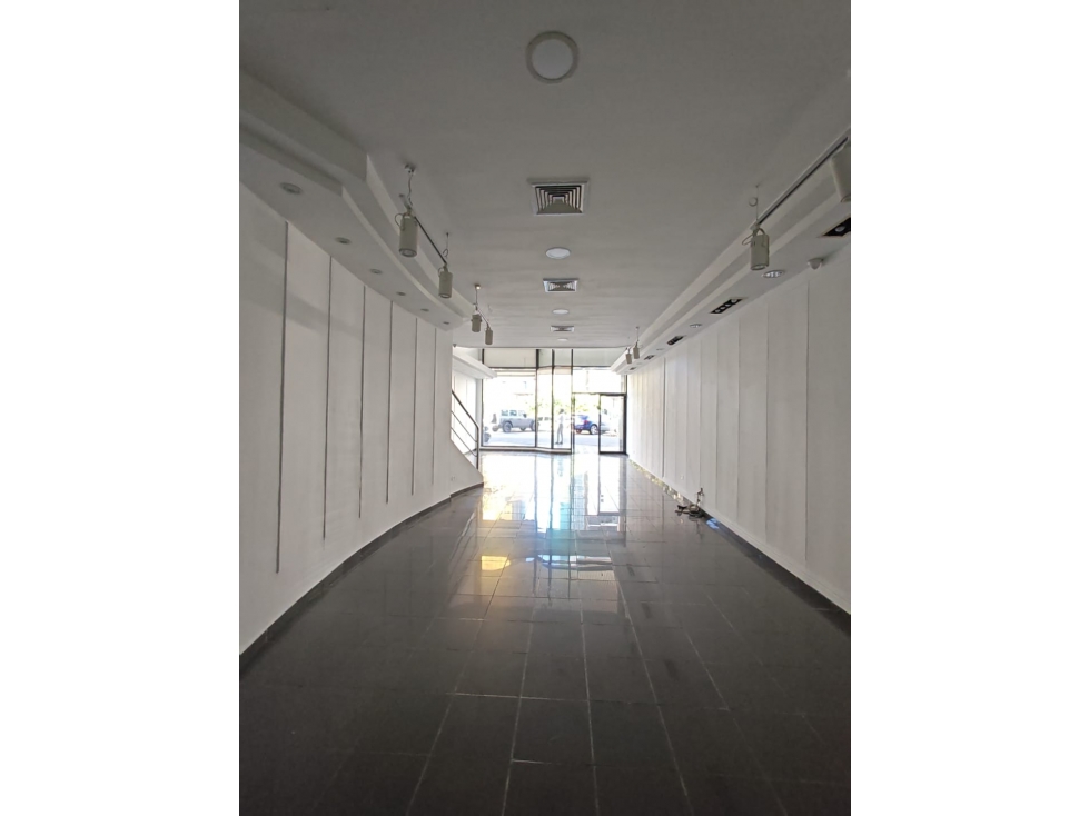 SE ALQUILA LOCAL COMERCIAL | OBARRIO - 2