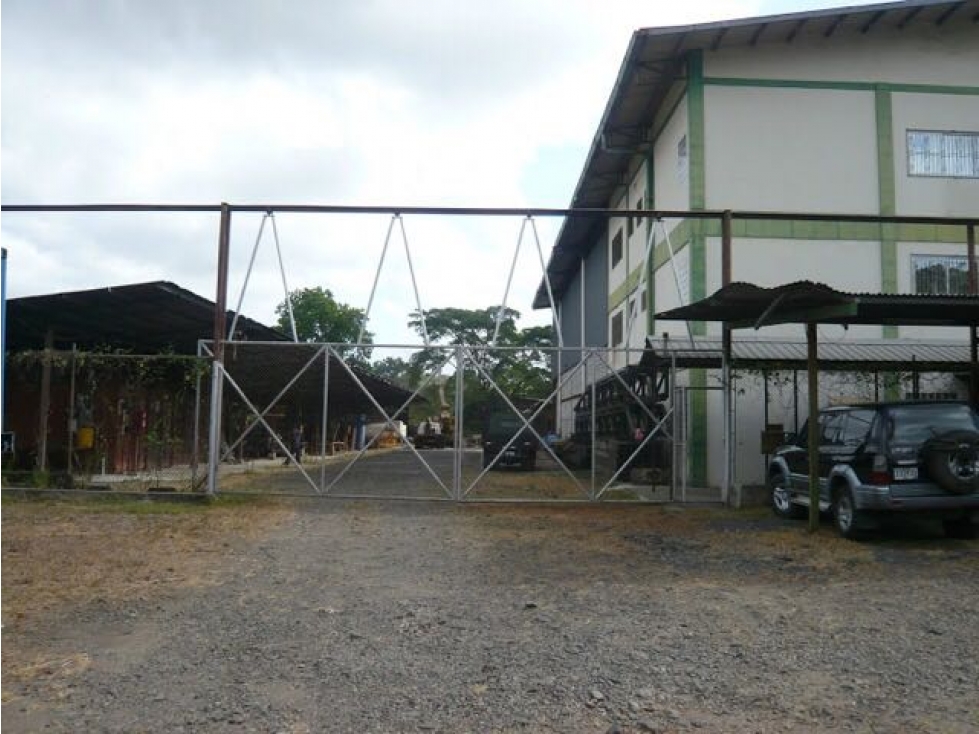 BODEGA EN VENTA Y ALQUILER | MILLA 13 | VIA PRINCIPAL