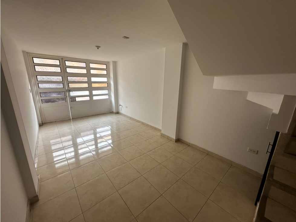 SE VENDE CASA CON GARAJE EN ZIPAQUIRÁ — foto 2
