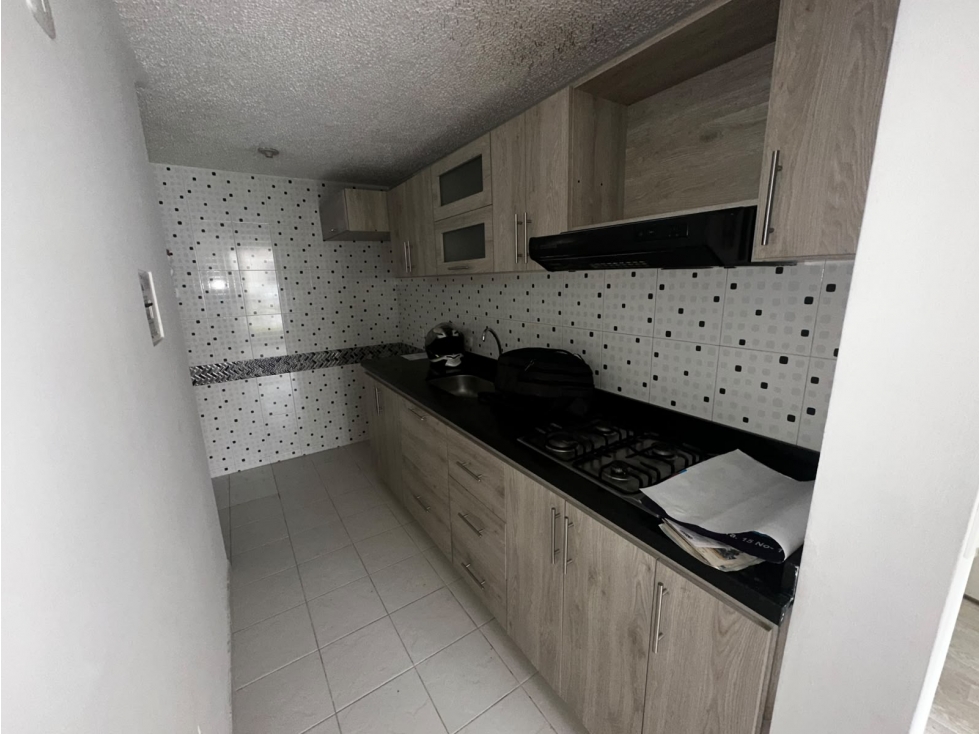 SE ARRIENDA APARTAMENTO EN ANTARA CON PATIO — foto 3