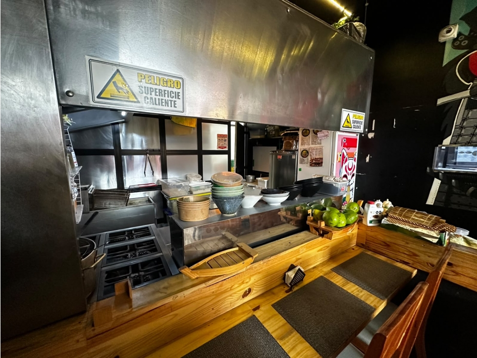 SE VENDE LOCAL EN CENTRO COMERCIAL ZIPAQUIRA - 5