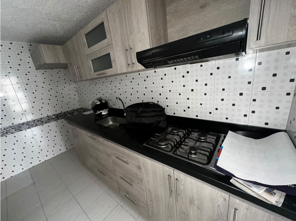 SE ARRIENDA APARTAMENTO EN ANTARA CON PATIO — foto 4