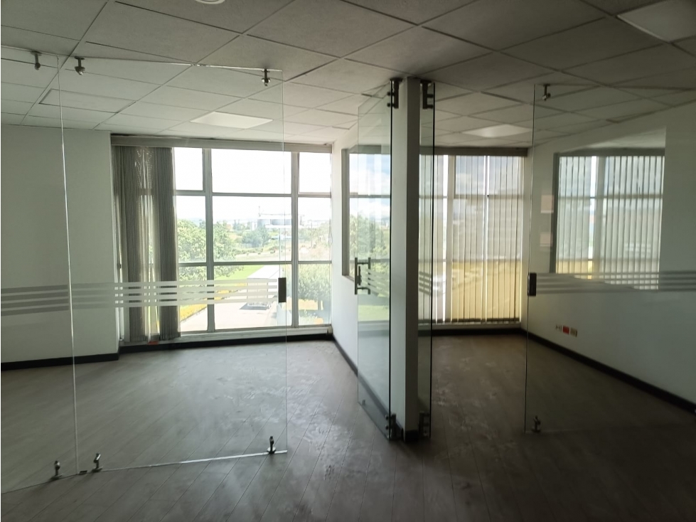 Venta de lindas oficinas en Parque Empresarial Metropolitano Siberia - 6