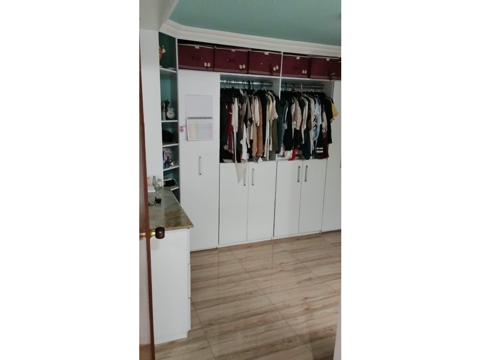 Se Vende Casa en Belen Miravalle Piso 1 con Jardin, Medellin — foto 5