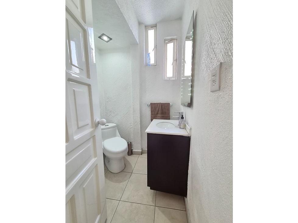CASA EN VENTA/ IGNACIO ZARAGOZA - 5