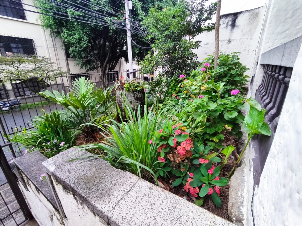 SE VENDE CASA DE 3 PISOS EN PRADO CENTRO, MEDELLÍN — foto 3