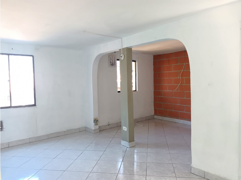 EN VENTA APARTAMENTO DUPLEX EN ITAGUI PISO 3