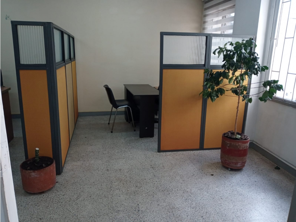 OFICINA EN VENTA CENTRO MEDELLIN PISO 5 - 2