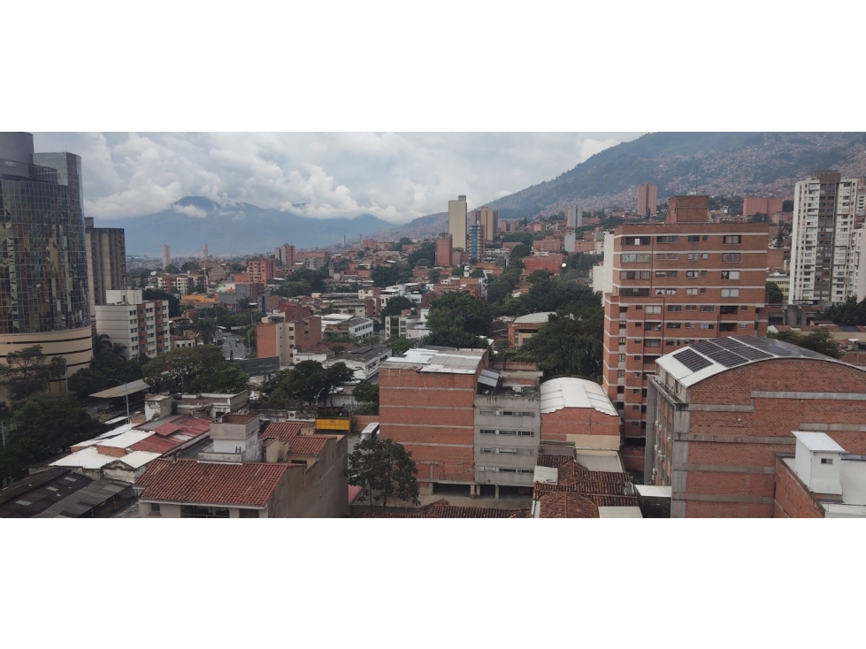 APARTAMENTO EN VENTA EN EL CENTRO DE MEDELLIN PISO 13