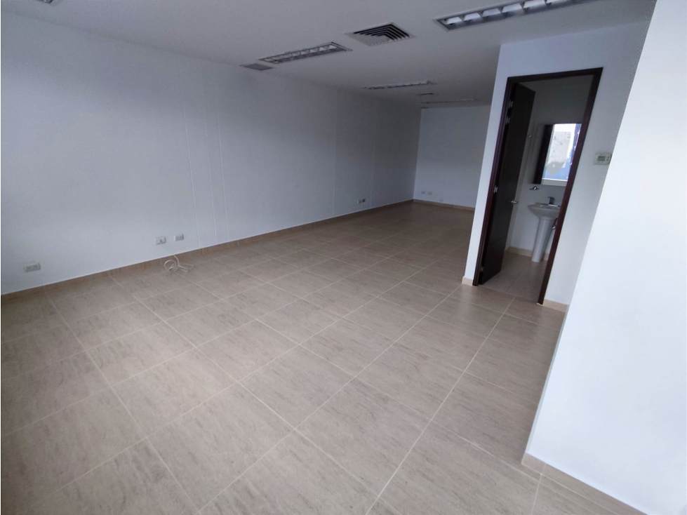 EN VENTA Y ARRIENDO OFICINA POBLADO MILLA DE ORO , MEDELLIN — foto 4