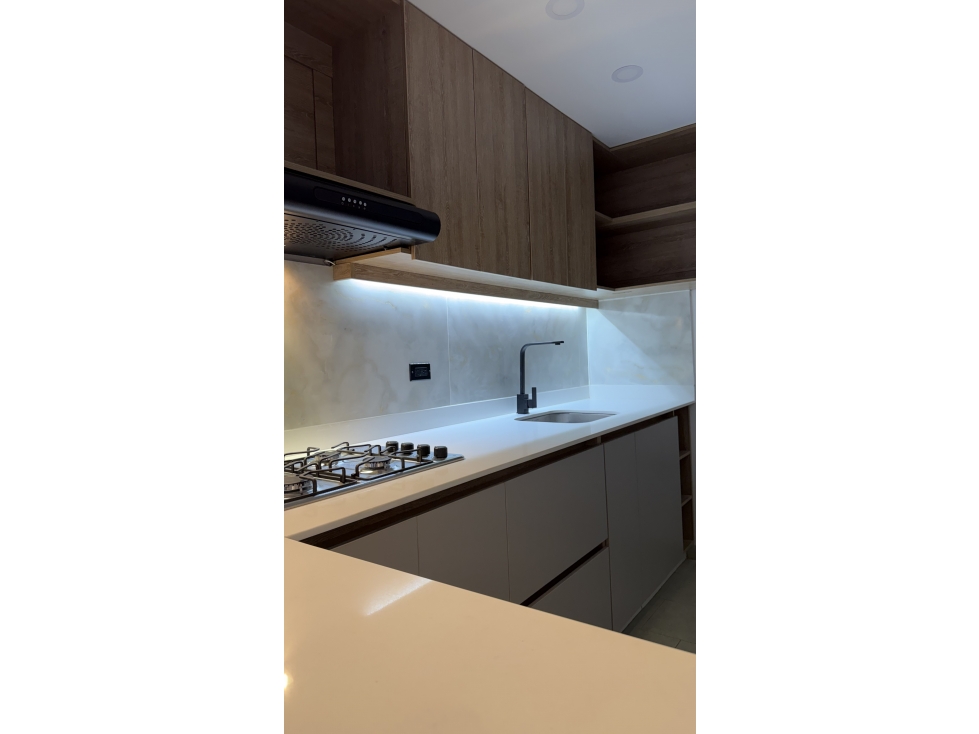 EN VENTA APARTAMENTO EN LA MILAGROSA MEDELLIN, PISO 3 — foto 6