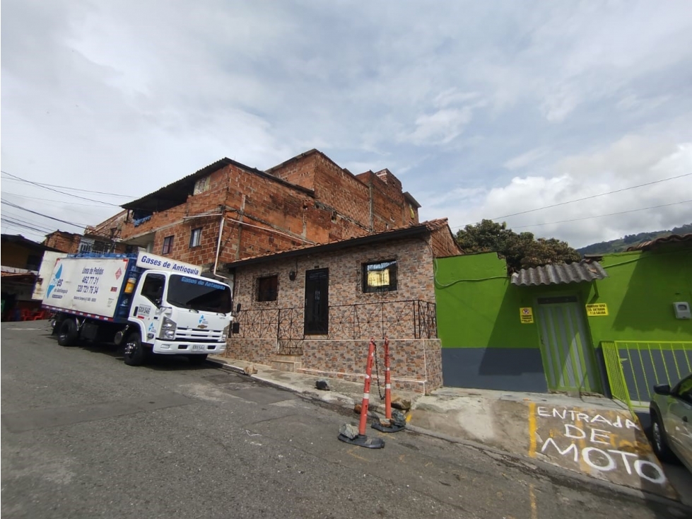 CASA LOTE EN VENTA EN BELLO ANTIOQUIA