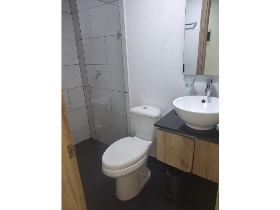 APARTAESTUDIO EN VENTA EN EL CENTRO DE MEDELLIN. PISO 7 — foto 5