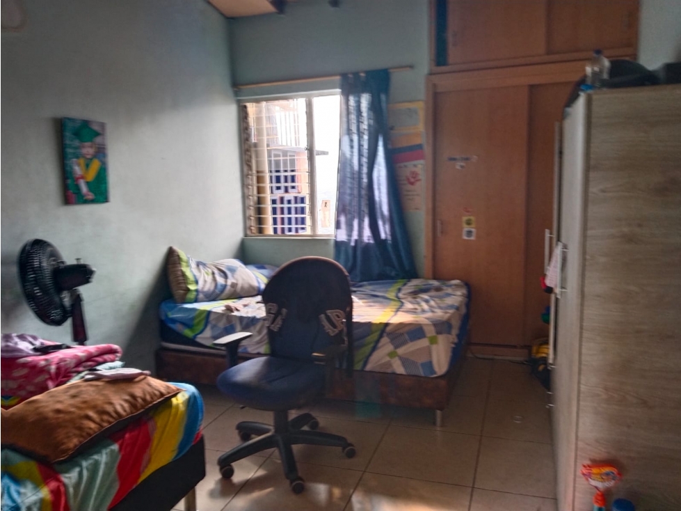 EN VENTA APARTAMENTO EN MANRIQUE, MEDELLIN PISO 5 — foto 4