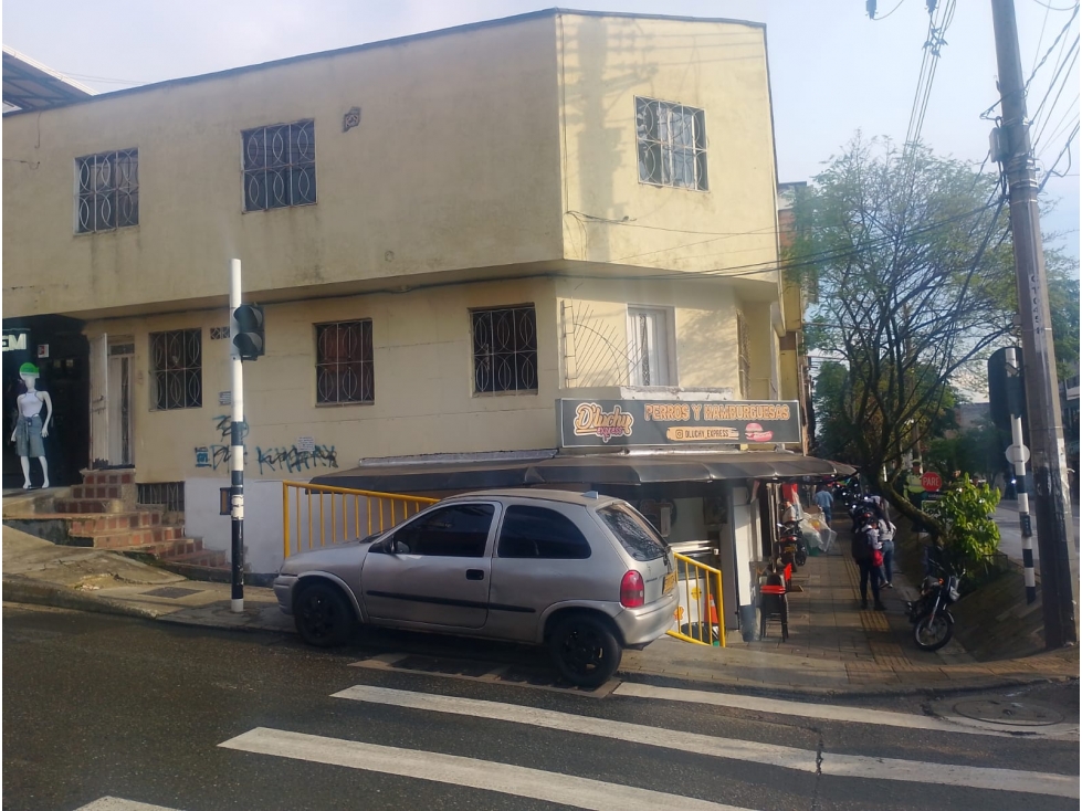 LOCALES EN VENTA EN MANRRIQUE MEDELLIN PISO 1 — foto 2