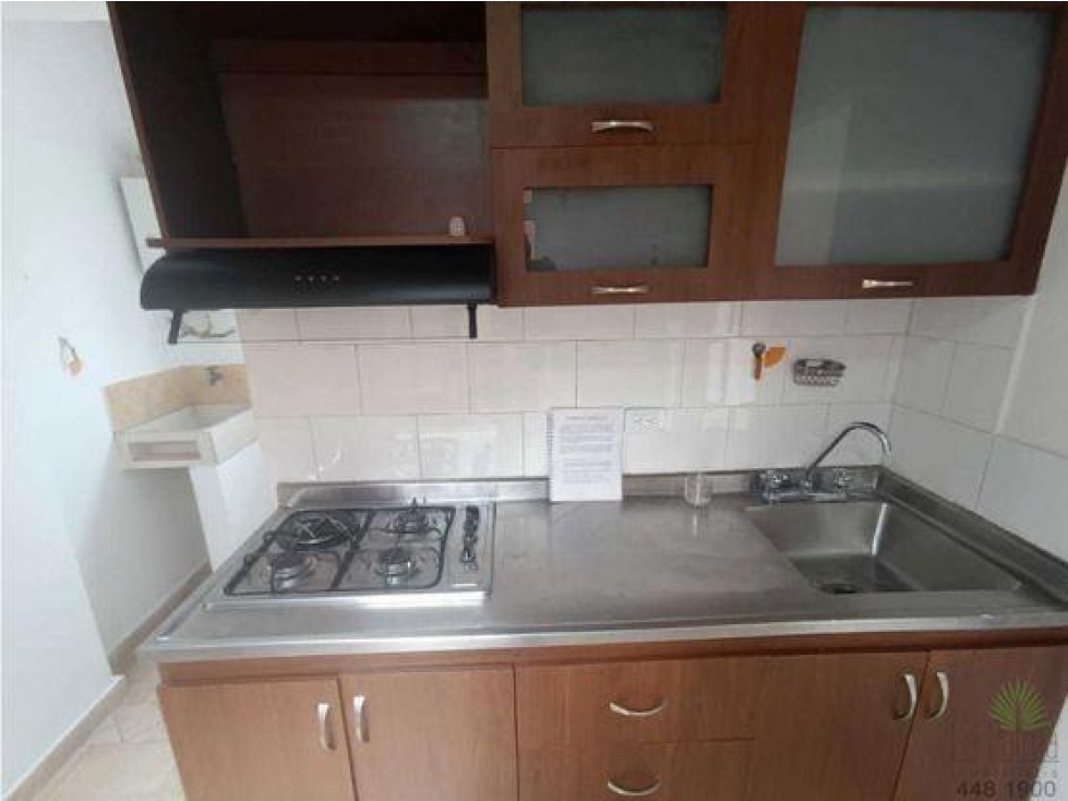 EN VENTA APARTAMENTO EN EL SECTOR DE LA MILAGROSA, MEDELLIN PISO 4 — foto 2