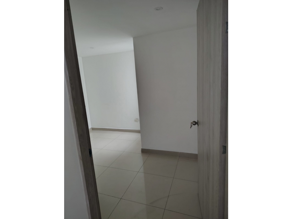 EN VENTA APARTAMENTO EN ITAGUI, ANTIOQUIA PISO 5
