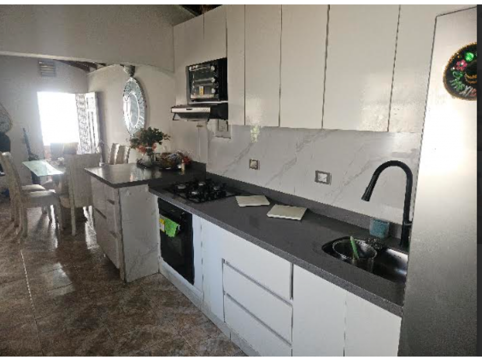 EN VENTA APARTAMENTO EN EL SECTOR DE BUENOS AIRES, MEDELLIN PISO 3 — foto 2