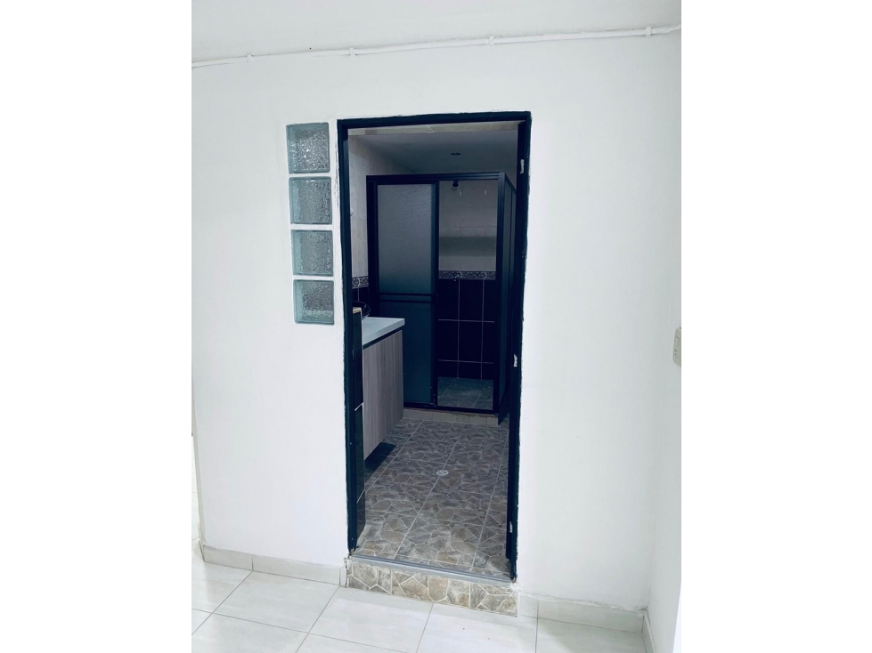 SEMISOTANO EN VENTA EN BUENOS AIRES MEDELLIN — foto 2