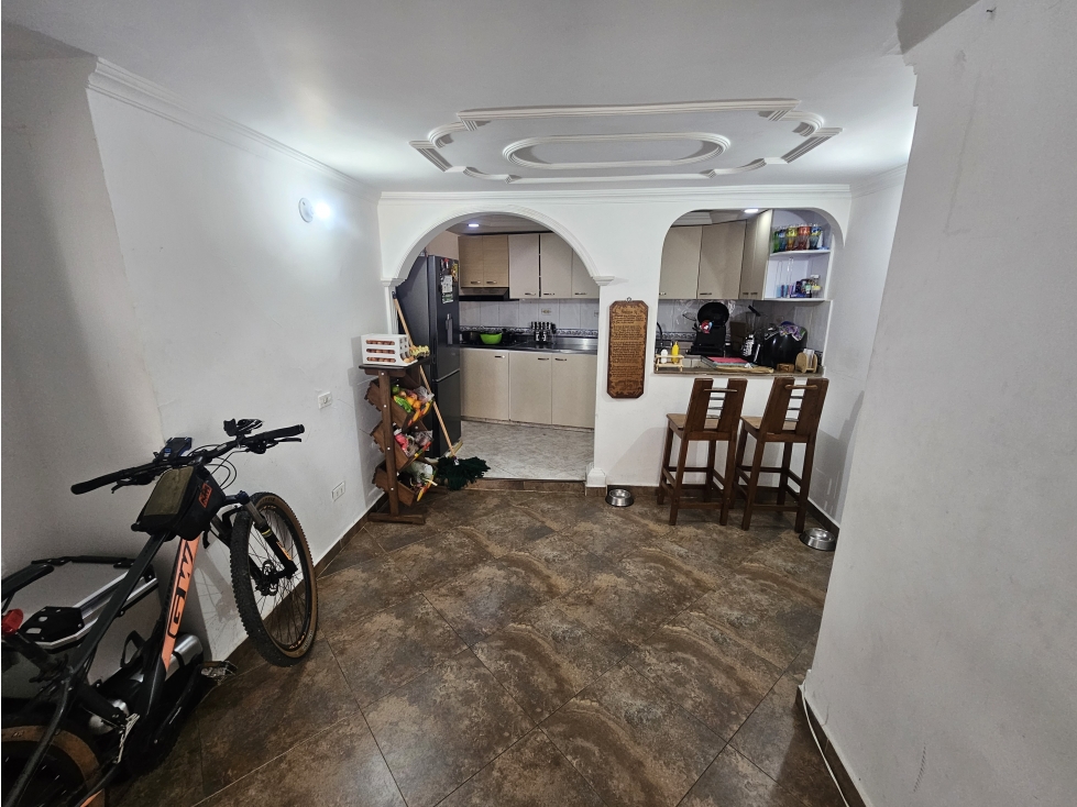 CASA EN VENTA EN BUENOS AIRES MEDELLIN TRES NIVELES — foto 6