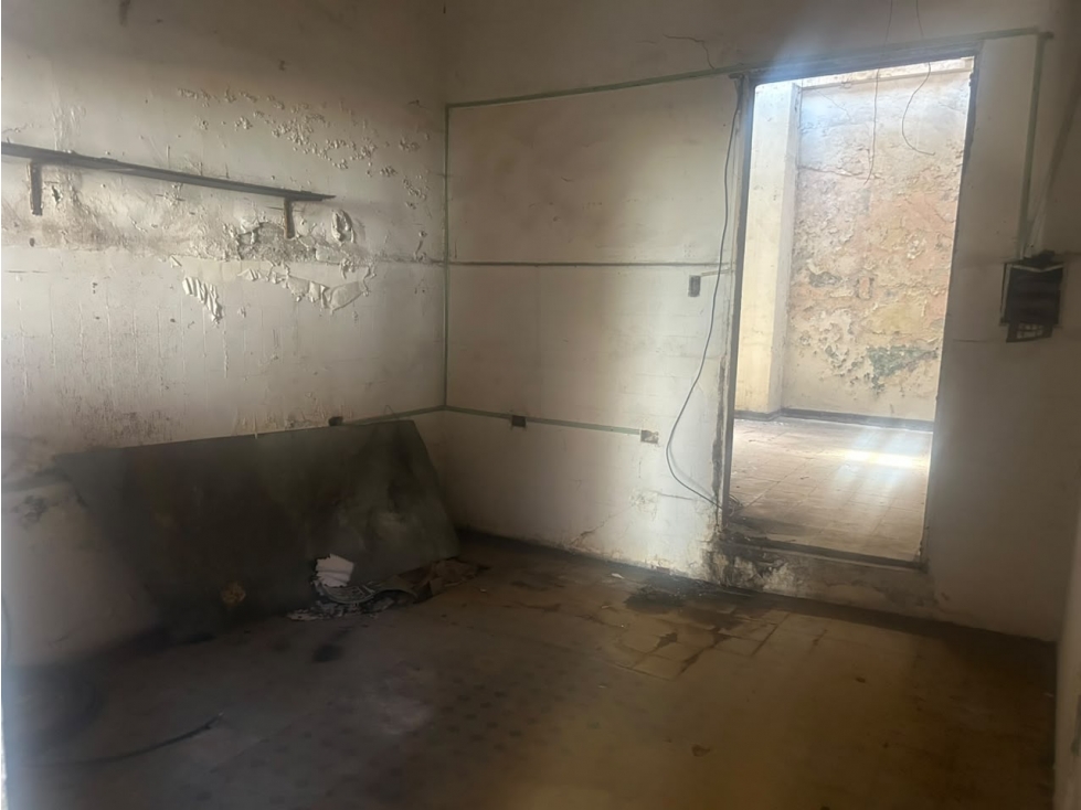 CASA LOTE EN VENTA EN PRADO CENTRO MEDELLIN TRES NIVELES — foto 5