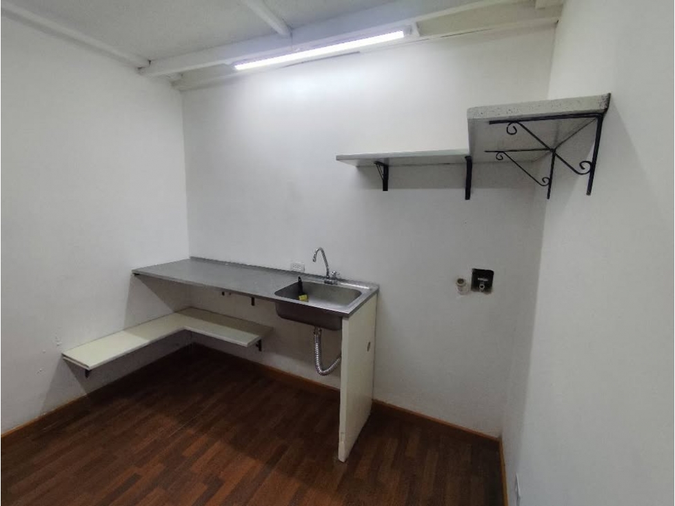 EN VENTA APARTAESTUDIO EN BOSTON, MEDELLIN PISO 1