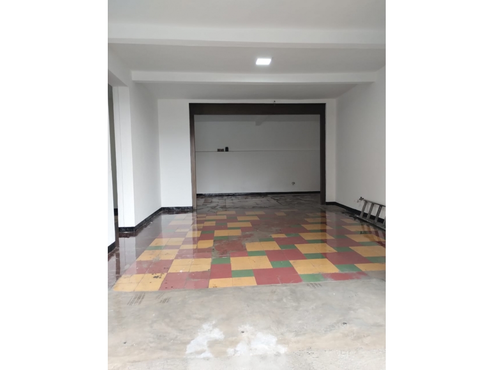 CASA PARA REMODELAR EN VENTA BARRIO LAS PALMAS, MEDELLIN PISO 1 — foto 4