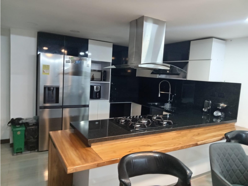 APARTAMENTO EN VENTA EN ENVIGADO,MEDELLIN PISO 5