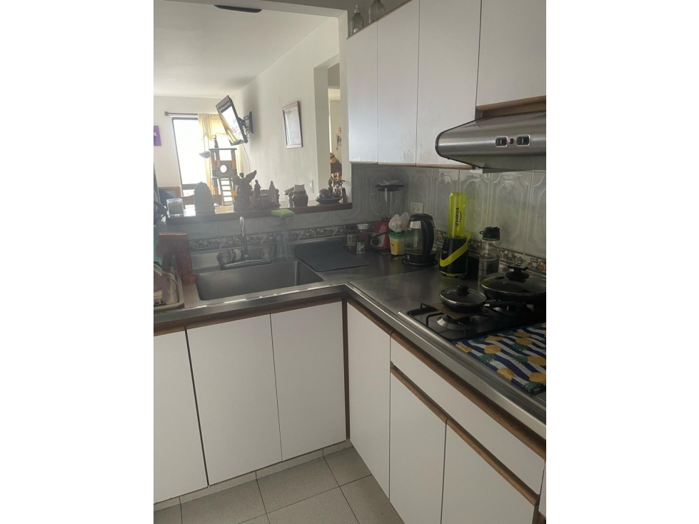 EN VENTA APARTAMENTO EN BUENOS AIRES, MEDELLIN PISO 3 — foto 2