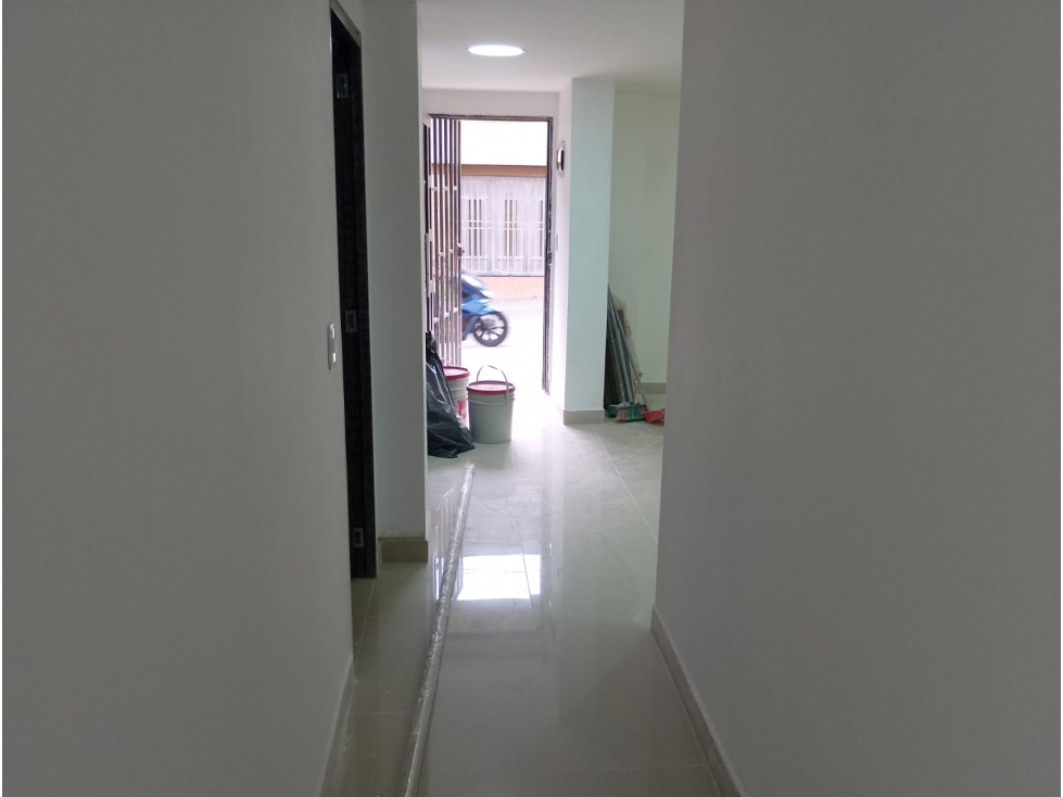 EN VENTA APARTAMENTO EN BOSTON, MEDELLIN PISO 2