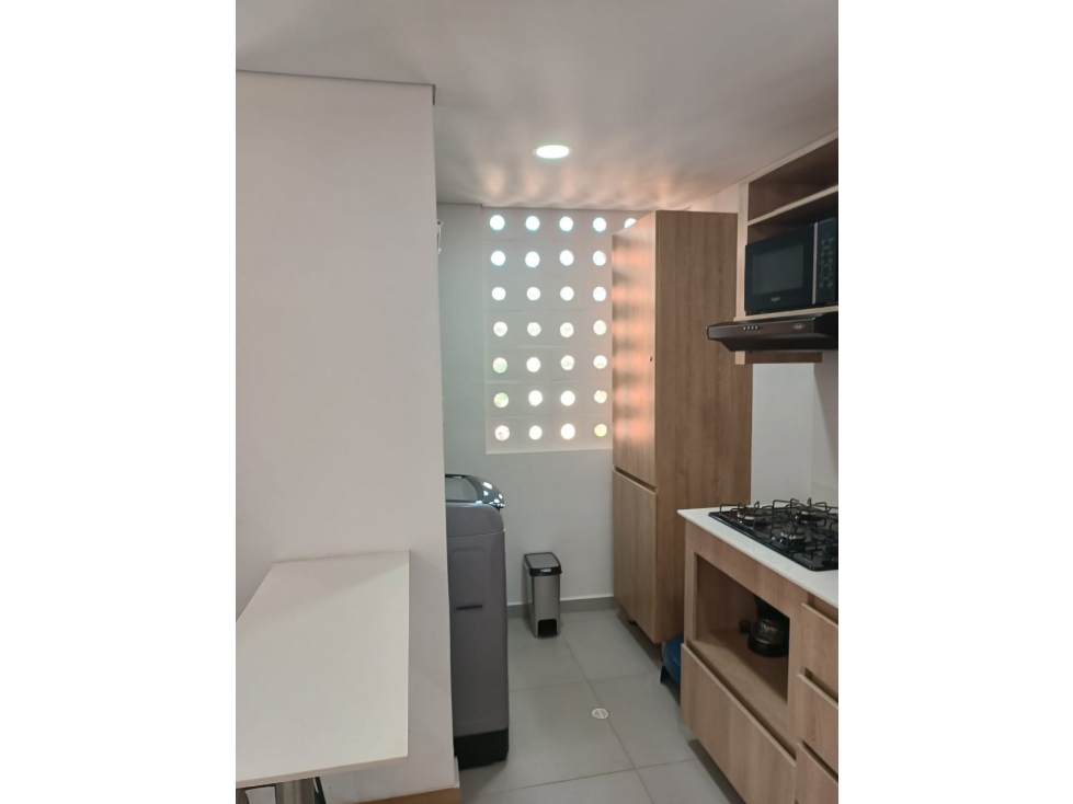 APARTAESTUDIO EN VENTA EN BOMBONA MEDELLIN PISO 10 — foto 4