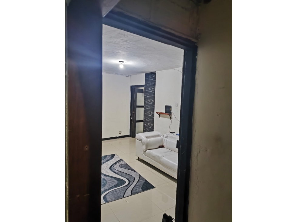 APARTAMENTO EN VENTA EN LA MILAGROSA, MEDELLIN. PISO 3