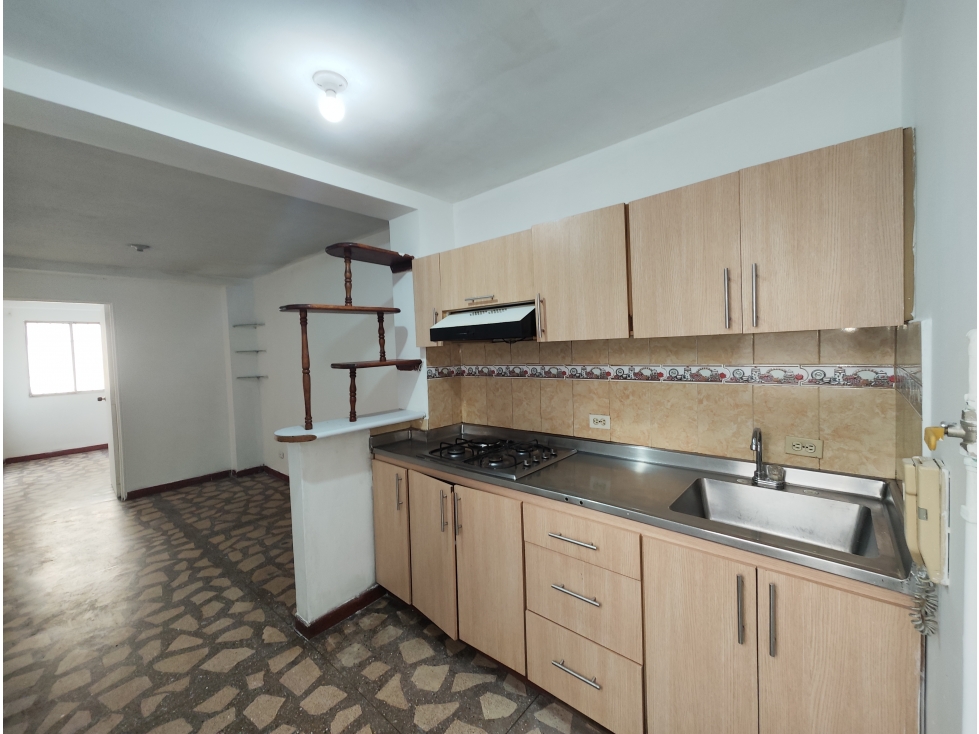 EN VENTA APARTAMENTO EN BOMBONA, MEDELLIN PISO 4 — foto 2
