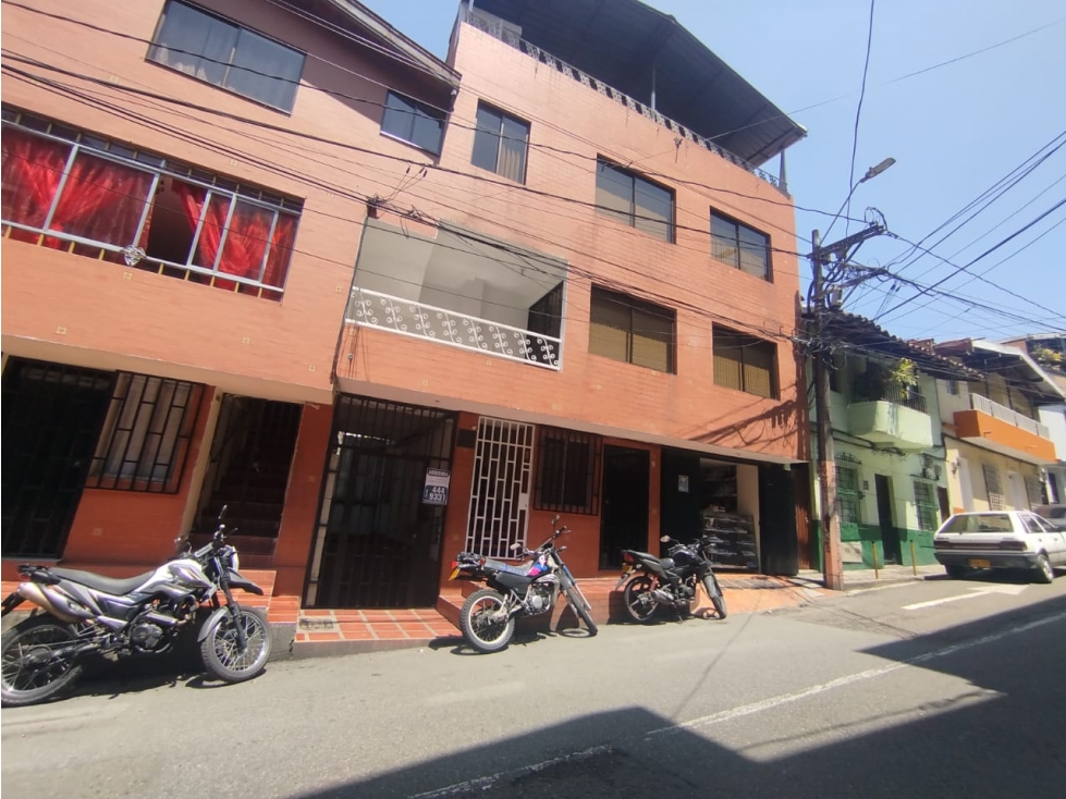 APARTAMENTO EN VENTA EN LAS PALMAS, MEDELLIN. PISO 1