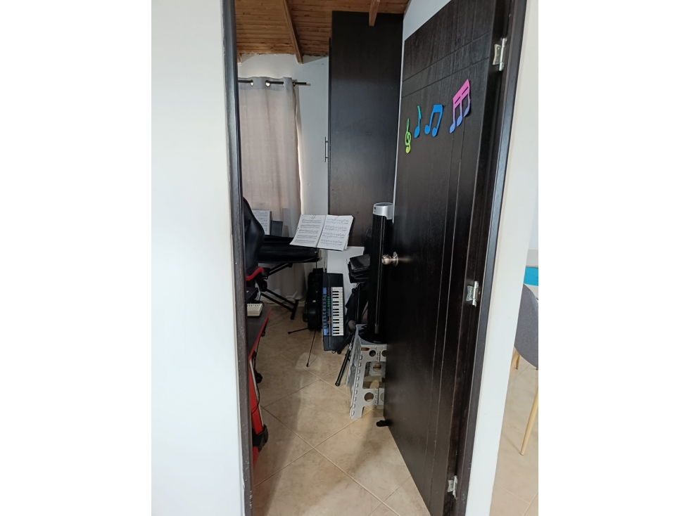 EN VENTA CASA EN EL SECTOR ENCISO, MEDELLIN PISO 3 — foto 6