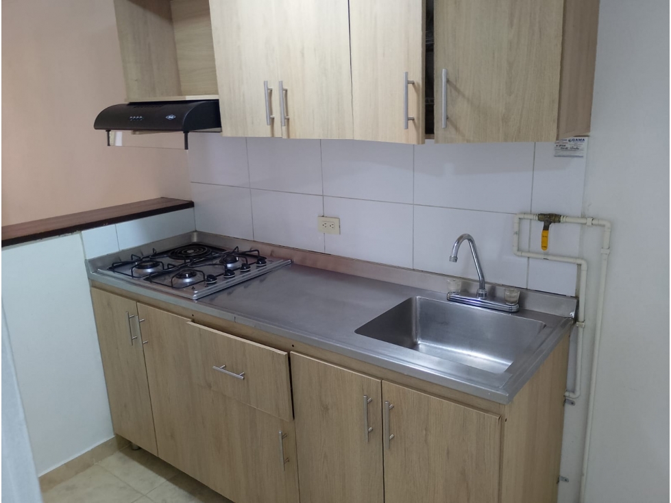 APARTAESTUDIO EN VENTA EN BUENOS AIRES MEDELLIN PISO 4 — foto 3
