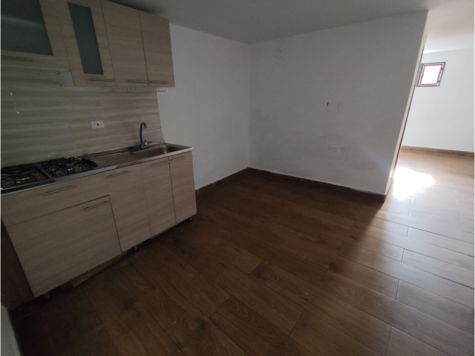 EN VENTA CASA Y APARTAESTUDIO EN BOSTON, MEDELLIN PISO 1 — foto 3
