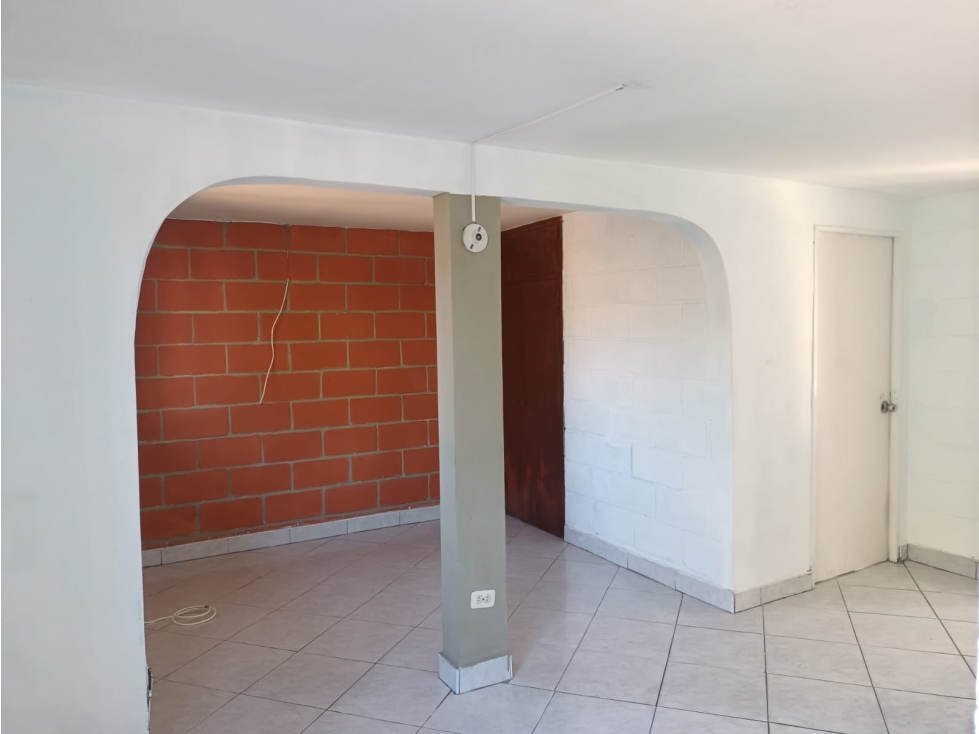 EN VENTA APARTAMENTO DUPLEX EN ITAGUI PISO 3 — foto 2