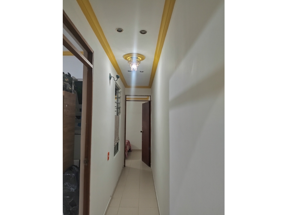 EN VENTA CASA EN BUENOS AIRES, MEDELLIN PISO 1 — foto 2