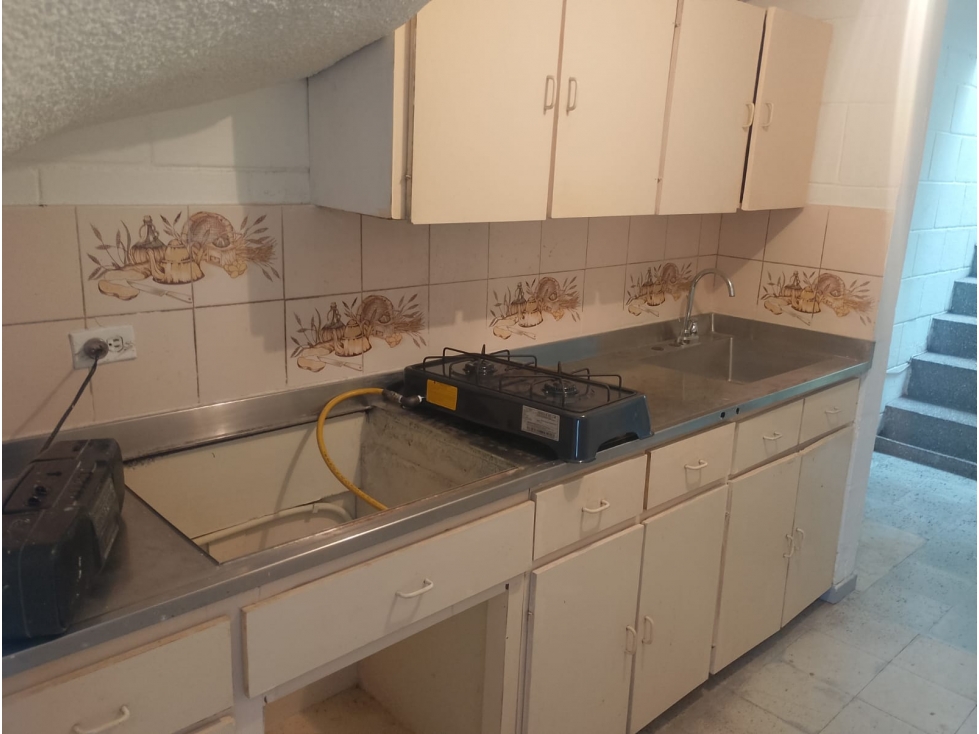 EN VENTA CASA LOTE EN BUENOS AIRES, MEDELLIN PISI 1 Y 2 — foto 2