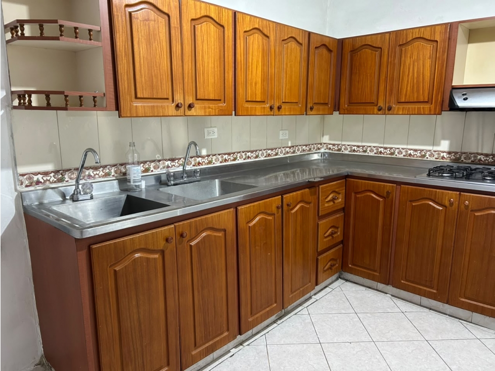 EN CASA PRIMER PISO EN LA MILAGROSA, MEDELLIN PISO 1 — foto 5