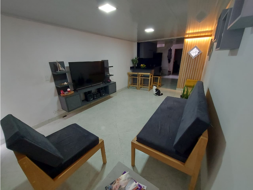 EN VENTA CASA EN BUENOS AIRES. MEDELLIN DE 3 NIVELES — foto 5