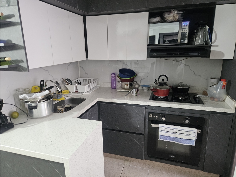 APARTAMENTO EN VENTA BUENOS AIRES MEDELLIN SEMISOTANO — foto 5