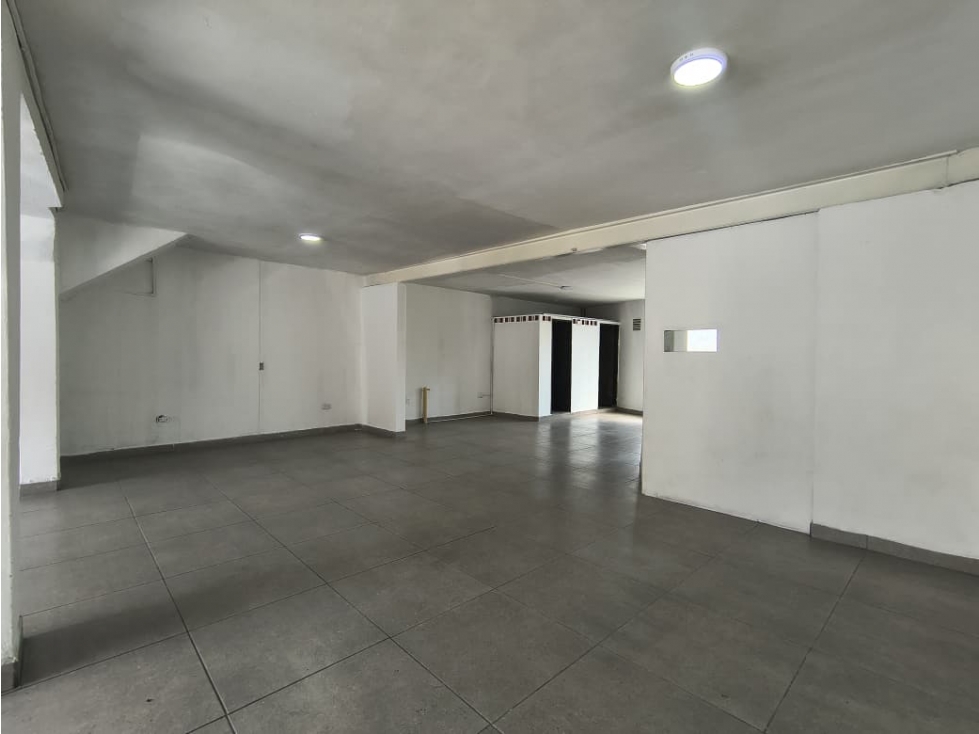 Local en arriendo en San Gabriel Itagüí — foto 2